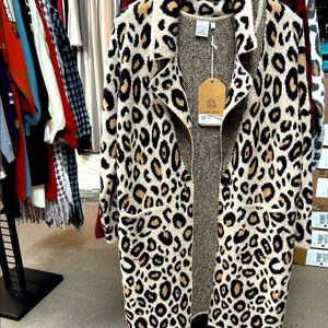 OLAY Women's Bold Leopard Teddy Jacket